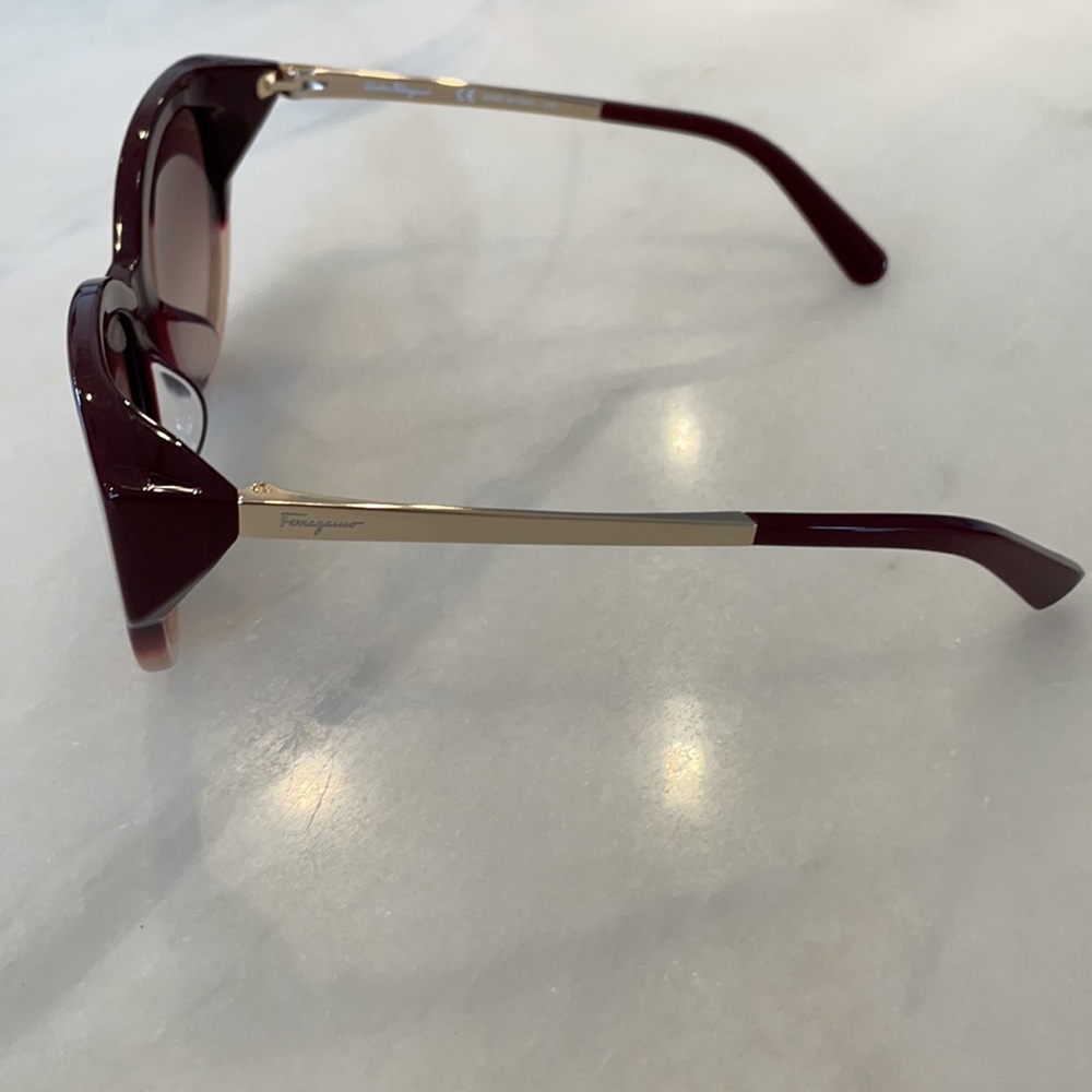 Ferragamo Sunglasses - Picture 3 of 7